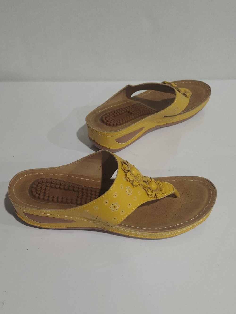 Women’s Yellow Floral Thong Sandals Size 44